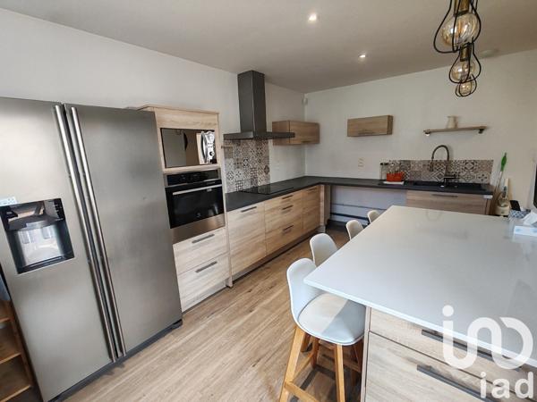 Maison 4 pièces de 110 m² à Yzeure (03400)