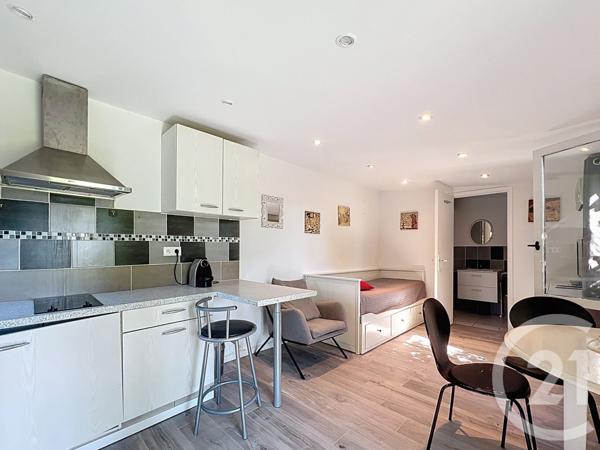 Maison à vendre  8 pièces - 192 m2 ANTIBES - 06