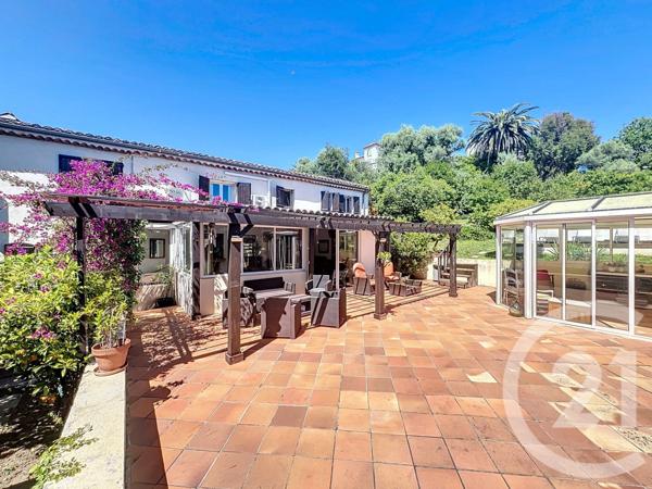 Maison à vendre  8 pièces - 192 m2 ANTIBES - 06