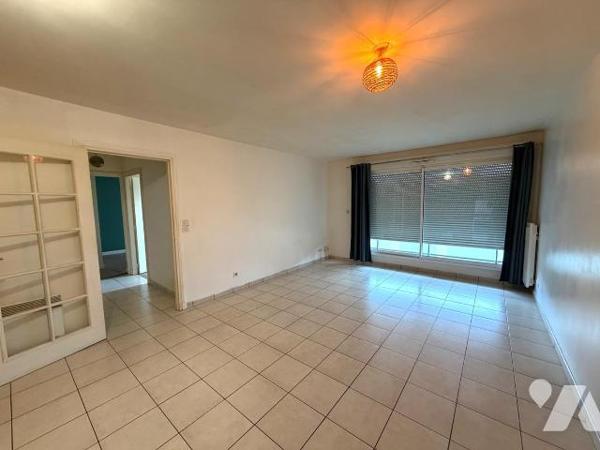 En exclusivité ! 
Appartement de 58,85 m2 situé au 1er étage avec ascenseur d'une belle réside...