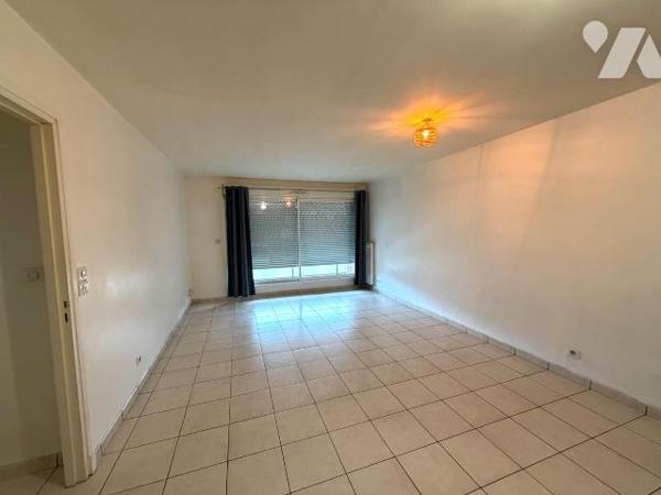 En exclusivité ! 
Appartement de 58,85 m2 situé au 1er étage avec ascenseur d'une belle réside...