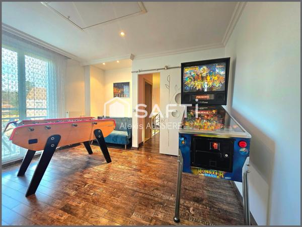 MAISON 214 M2 5 CHAMBRES