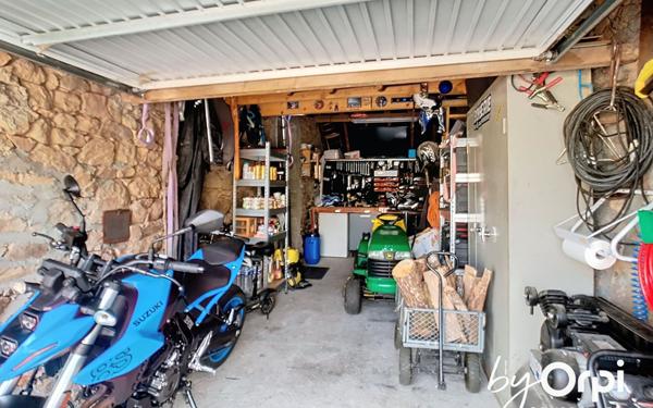 Maison à vendre    5 pièces •  Commentry