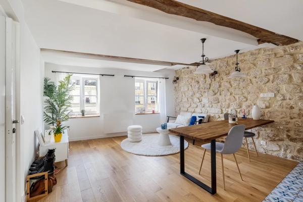 Appartement Paris 18e - LEPIC / ABBESSES