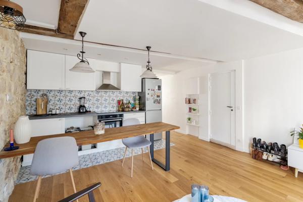 Appartement Paris 18e - LEPIC / ABBESSES