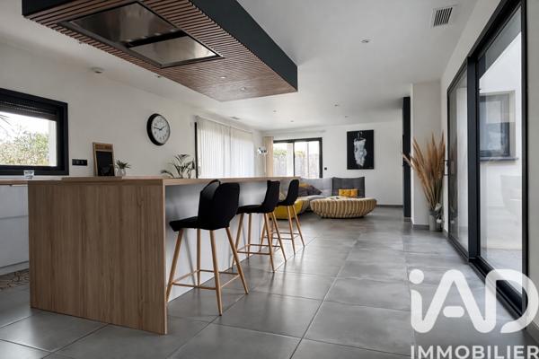 Maison à vendre 5 pièces 122 m² Pollestres