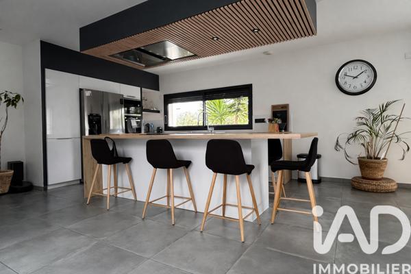 Maison à vendre 5 pièces 122 m² Pollestres