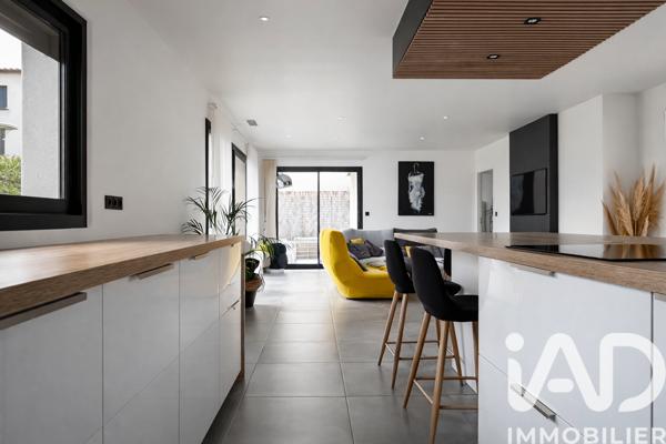 Maison à vendre 5 pièces 122 m² Pollestres