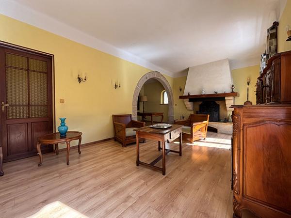 Exclusivité - Maison Sisteron Centre-ville 8 pièce(s) 227 m2