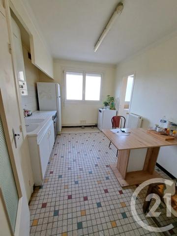 Appartement F3 à vendre  3 pièces - 74,19 m 2   FOIX  - 09