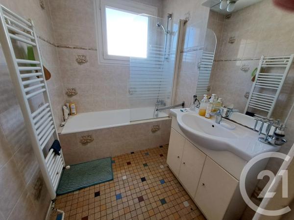 Appartement F3 à vendre  3 pièces - 74,19 m 2   FOIX  - 09