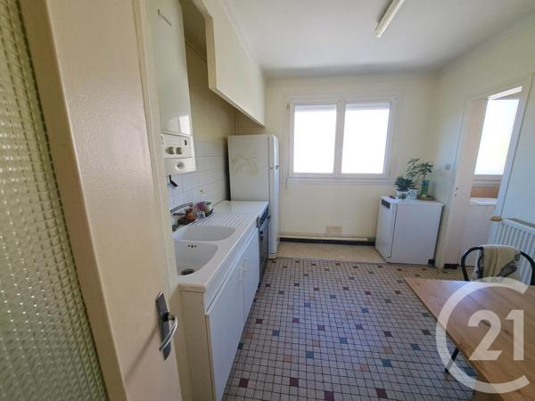 Appartement F3 à vendre  3 pièces - 74,19 m 2   FOIX  - 09