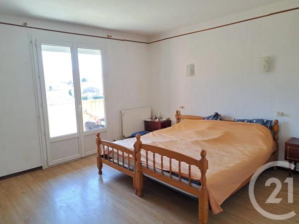 Appartement F3 à vendre  3 pièces - 74,19 m 2   FOIX  - 09