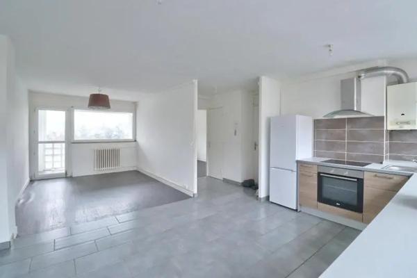 Appartement à louer 4 pièces 69.53m² Saint-Étienne (42000)