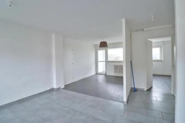 Appartement à louer 4 pièces 69.53m² Saint-Étienne (42000)