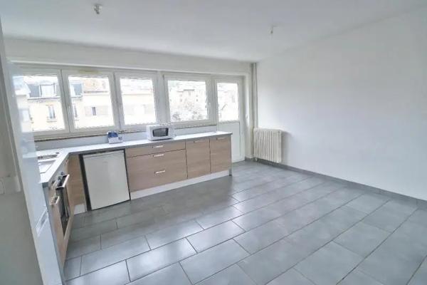 Appartement à louer 4 pièces 69.53m² Saint-Étienne (42000)