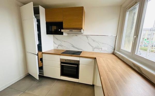 Appartement à louer    3 pièces • 75,59 m2 Laon