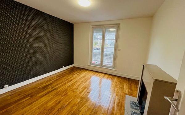 Appartement à louer    3 pièces • 75,59 m2 Laon