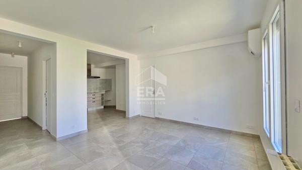 MAISON 4 PIÈCES DE 81,5 M² À MORANGIS, JARDIN ET STATIONNEMENT PRIVATIF