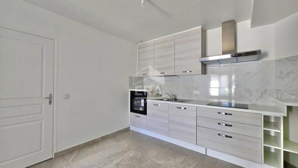 MAISON 4 PIÈCES DE 81,5 M² À MORANGIS, JARDIN ET STATIONNEMENT PRIVATIF