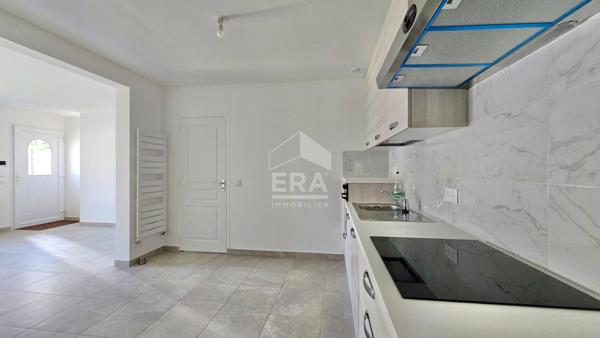 MAISON 4 PIÈCES DE 81,5 M² À MORANGIS, JARDIN ET STATIONNEMENT PRIVATIF