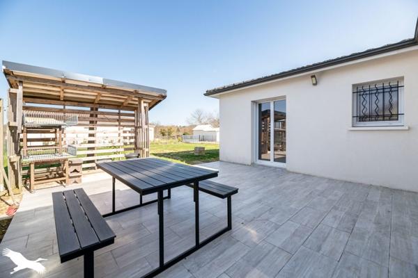 Maison à vendre |                                       Razac-sur-l'Isle |                                        5 pièces  |  104 m²