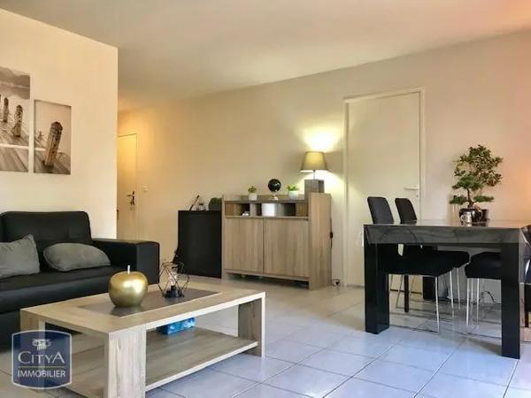 Appartement à louer 3 pièces 53.94m² Sorgues (84700)