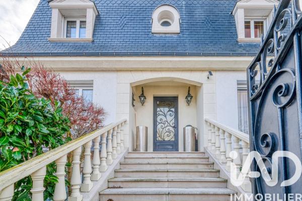 Maison à vendre 8 pièces 268 m² Livry-Gargan