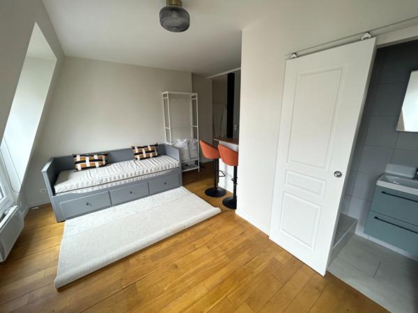 LOCATION - Appartement Studio meublé 19m² - PARIS 12