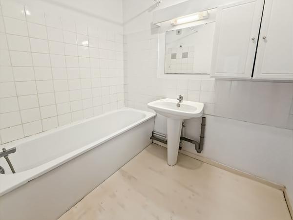A vendre Appartement 3 pièces à Bordeaux (33000) - Quartier Ornano / CHU