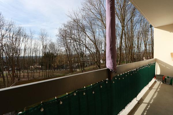 Appartement Cergy 4 pièce(s) 79.62 m2 €225 000 ** - Référence 11111