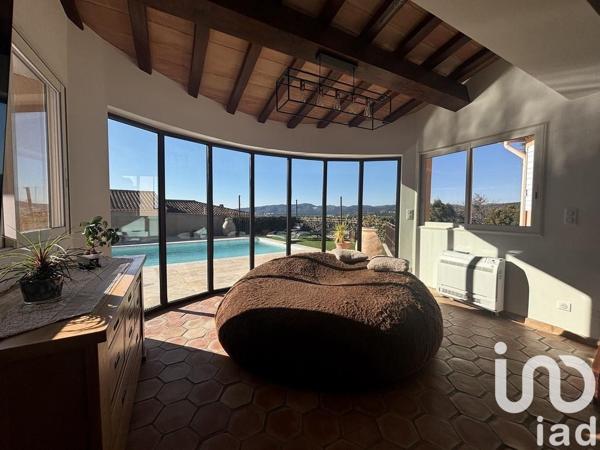 Demeure 5 pièces de 211 m² à Ceyreste (13600)