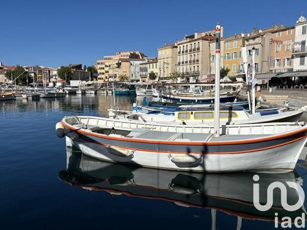 Demeure 5 pièces de 211 m² à Ceyreste (13600)