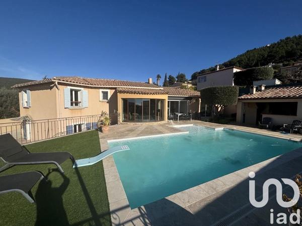 Demeure 5 pièces de 211 m² à Ceyreste (13600)