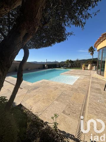 Demeure 5 pièces de 211 m² à Ceyreste (13600)