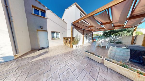 Frontignan (34110) Maison de ville Atypique T5, Jardin. FRONTIGNAN