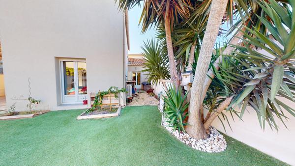 Frontignan (34110) Maison de ville Atypique T5, Jardin. FRONTIGNAN