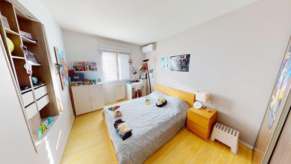 Frontignan (34110) Maison de ville Atypique T5, Jardin. FRONTIGNAN