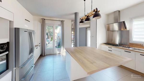 Frontignan (34110) Maison de ville Atypique T5, Jardin. FRONTIGNAN