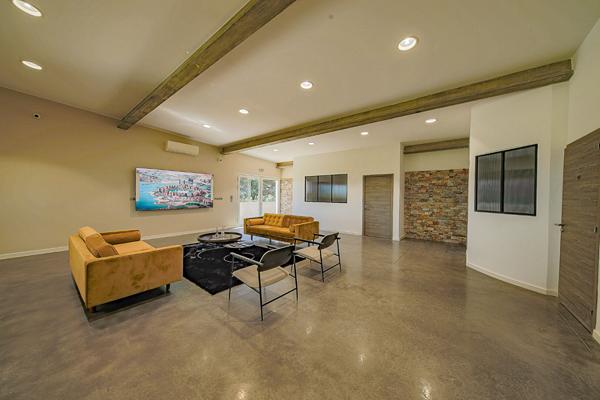 Location bureau Biguglia - 10 m² - 385 €/mois