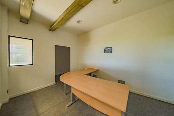 Location bureau Biguglia - 10 m² - 385 €/mois