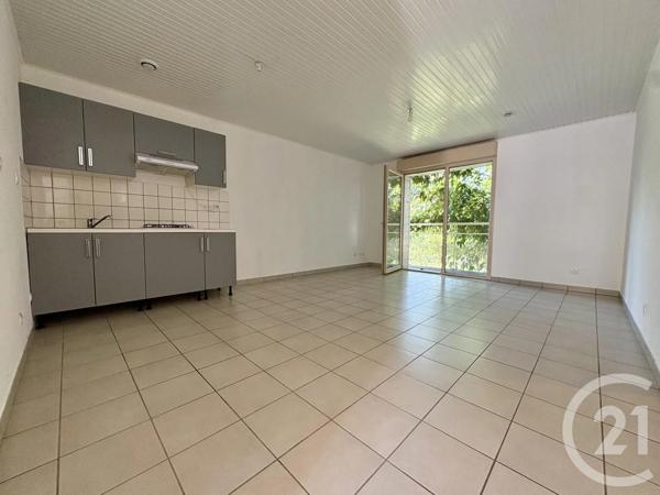 Appartement T3 à vendre  3 pièces - 70,62 m 2   LE PONT DE BEAUVOISIN  - 38
