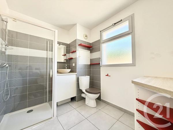 Appartement T3 à vendre  3 pièces - 70,62 m 2   LE PONT DE BEAUVOISIN  - 38