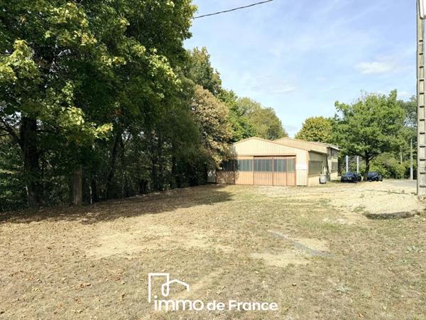 Bureau à vendre à Cassagnes-Bégonhès (12120)