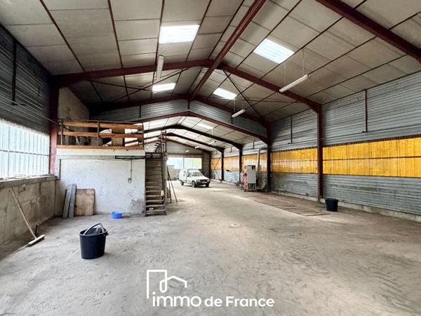 Bureau à vendre à Cassagnes-Bégonhès (12120)