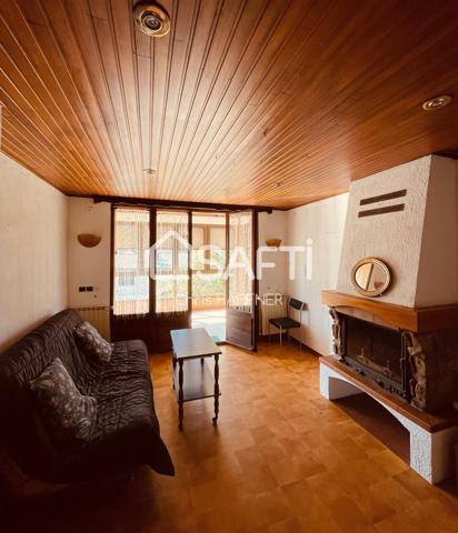 Maison mitoyenne d'environ 145m² pleine de potentiel