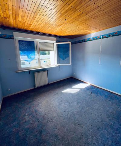 Maison mitoyenne d'environ 145m² pleine de potentiel