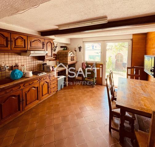 Maison mitoyenne d'environ 145m² pleine de potentiel