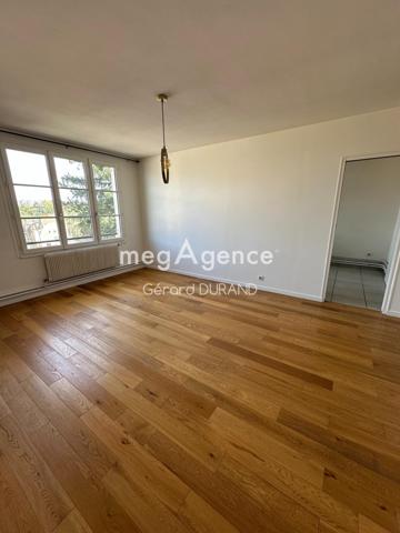 Appartement à POITIERS, 86000 - 6 pièces 103m²