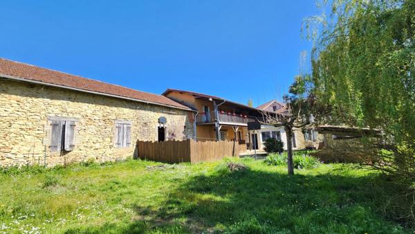 ENSEMBLE IMMOBILIER 443m² - Grange 200m² - TERRAIN 1291m²